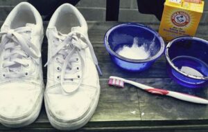 Sneakers Whiter at Home